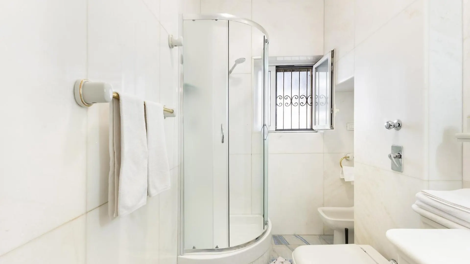 Apartment Allianz House - Panoramic San Siro Cozy House Milan Italy